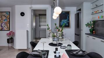 Apartment, Smoking | 2 bedrooms, desk, soundproofing