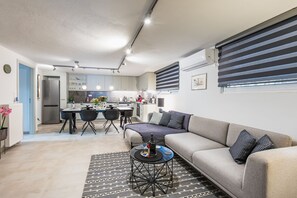Apartment, Smoking | 2 bedrooms, soundproofing