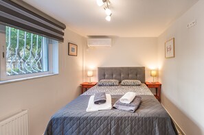 Apartment, Smoking | 2 bedrooms, soundproofing