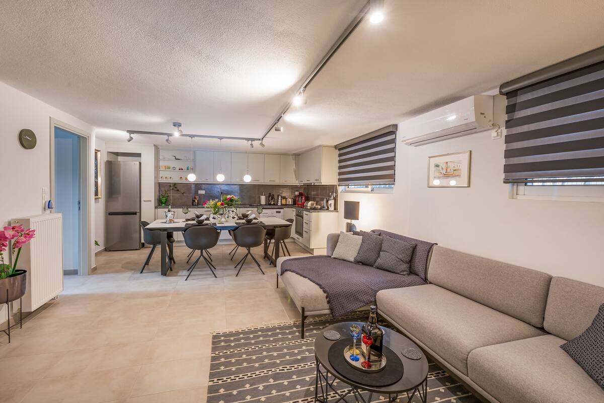 Apartment, Smoking | 2 bedrooms, soundproofing