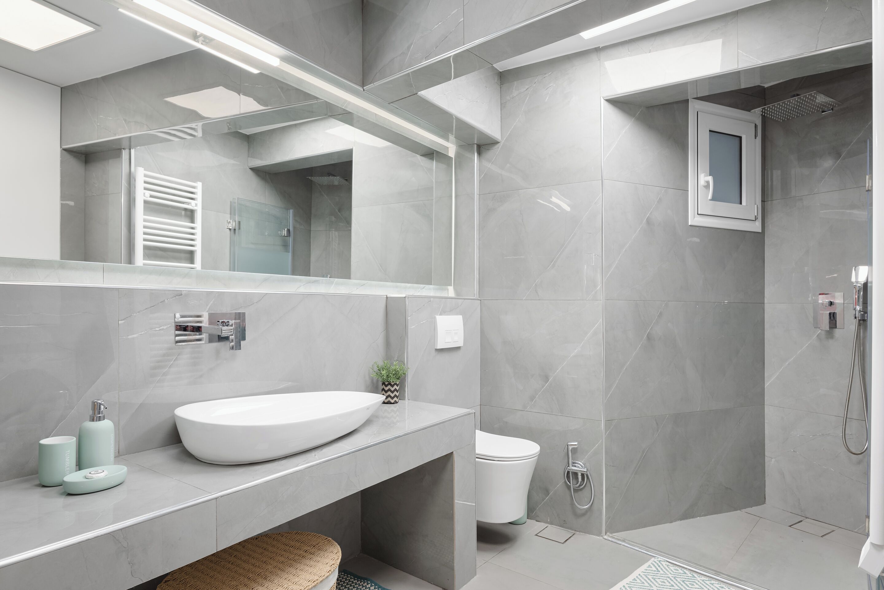 Apartment | Bathroom