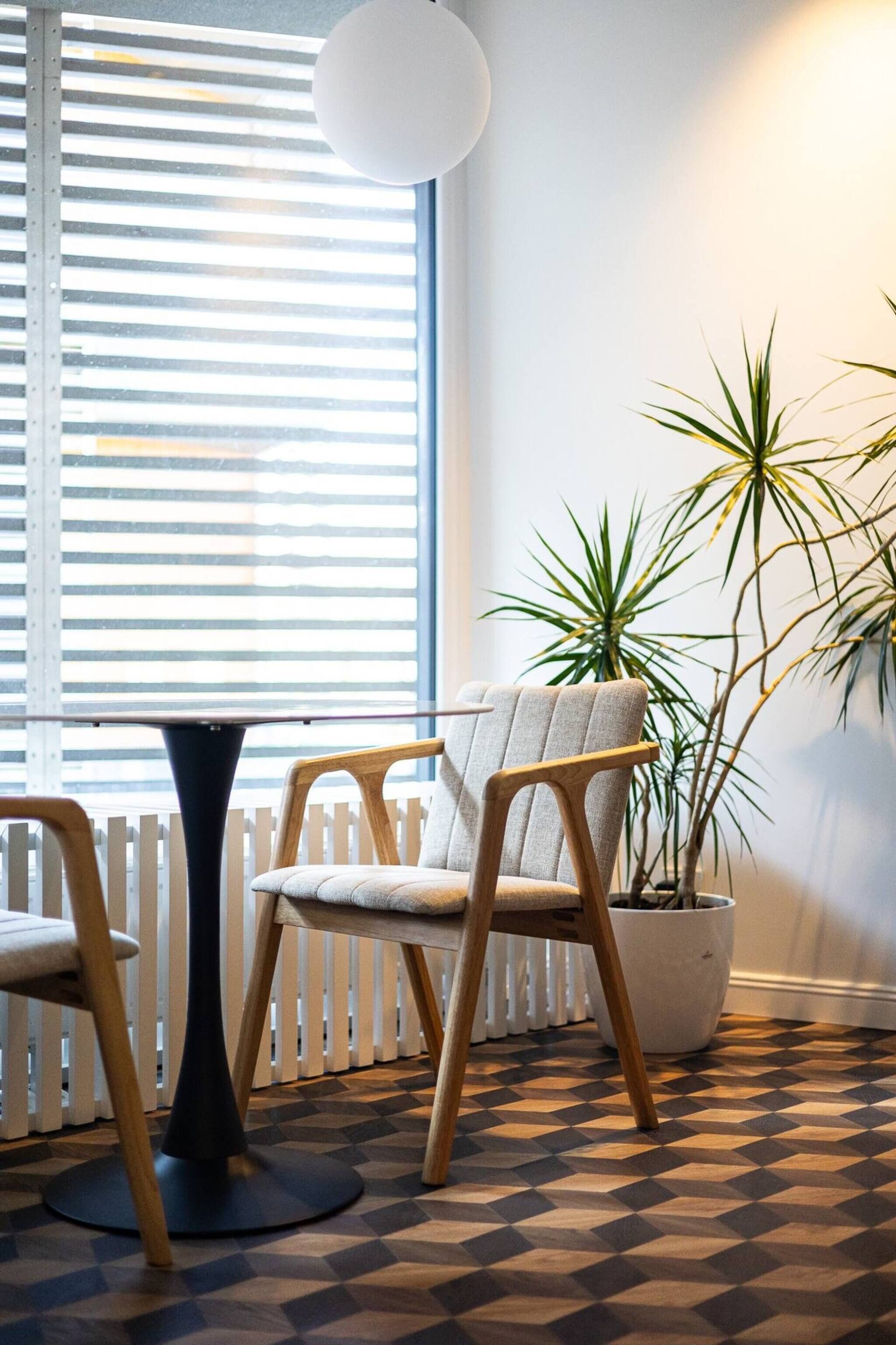 Apartment, 1 Bedroom, Accessible, Balcony | Dining