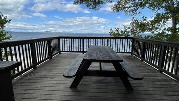 Villa, 4 Bedrooms | Outdoor dining