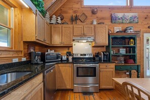 小屋, 2 間臥室 | 私人廚房 | 電冰箱、烤箱、咖啡機/沖茶器、烤麵包機