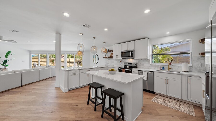 Coastal Cottage 2 Bedroom Home