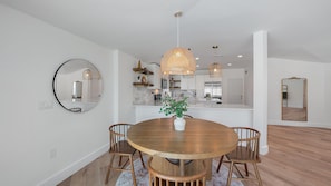 House, 2 Bedrooms | Dining