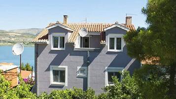 Apartment (Two Bedroom Apartment 3) | Aerial view