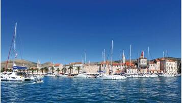 Estudio (Studio Apartment) | Vista desde la propiedad