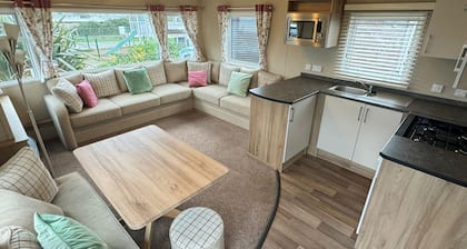 6 Berth caravan with direct beach access