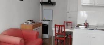 20.50M2 STUDIO on the ground floor FOR 1 OR 2 PEOPLE