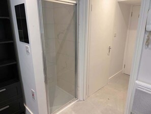 Een douche, een haardroger