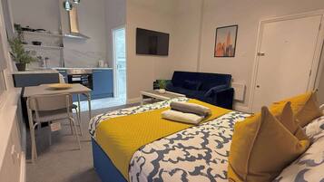 1 bedroom, iron/ironing board, WiFi, bed sheets