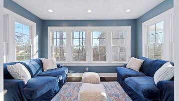 Télévision, cheminée