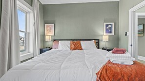 3 slaapkamers, een bureau, reisbedje, gratis wifi