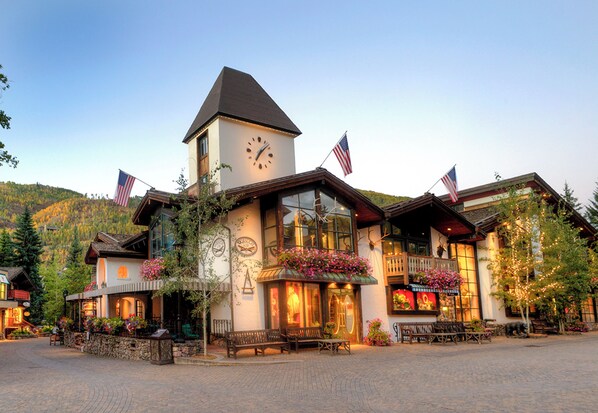 Exterior - Heart of Vail Village Steps to Gondola, Wall302 (Vail)