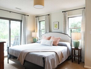 6 sovrum, internet och sängkläder