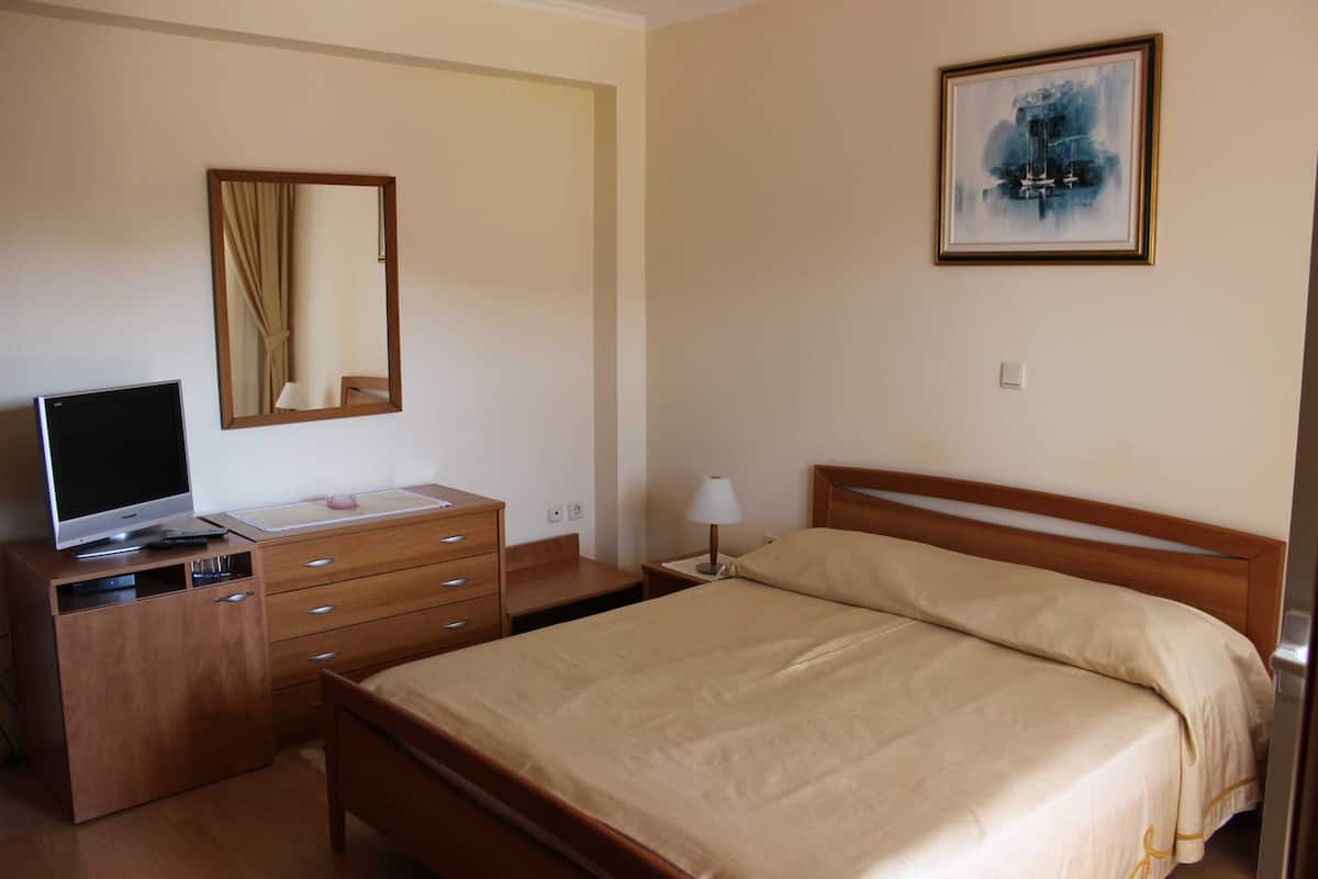ダブルルーム (Standard Double room with Balcony and) | 内装