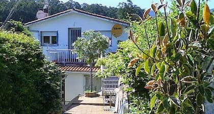 First floor apartment of 85 m² (85 sqm), 3 rooms with yard