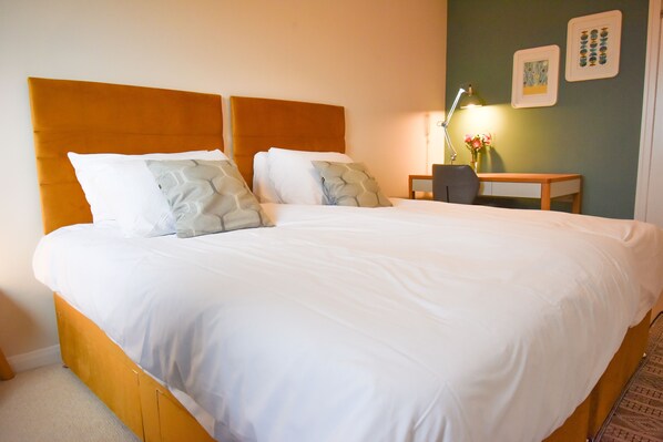 2 bedrooms, desk, iron/ironing board, travel cot