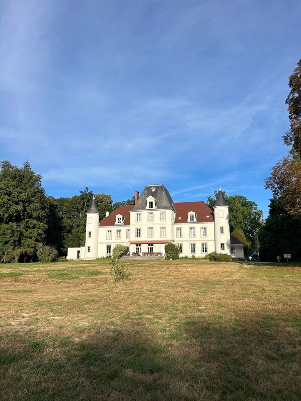 Exterior - Domaine des Éveils for families and businesses (Bruailles)