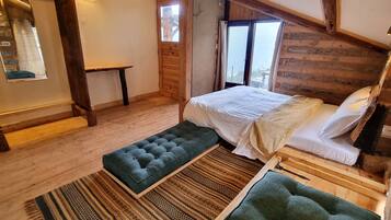 4 makuuhuonetta, silitysrauta/-lauta, Wi-Fi, vuodevaatteet