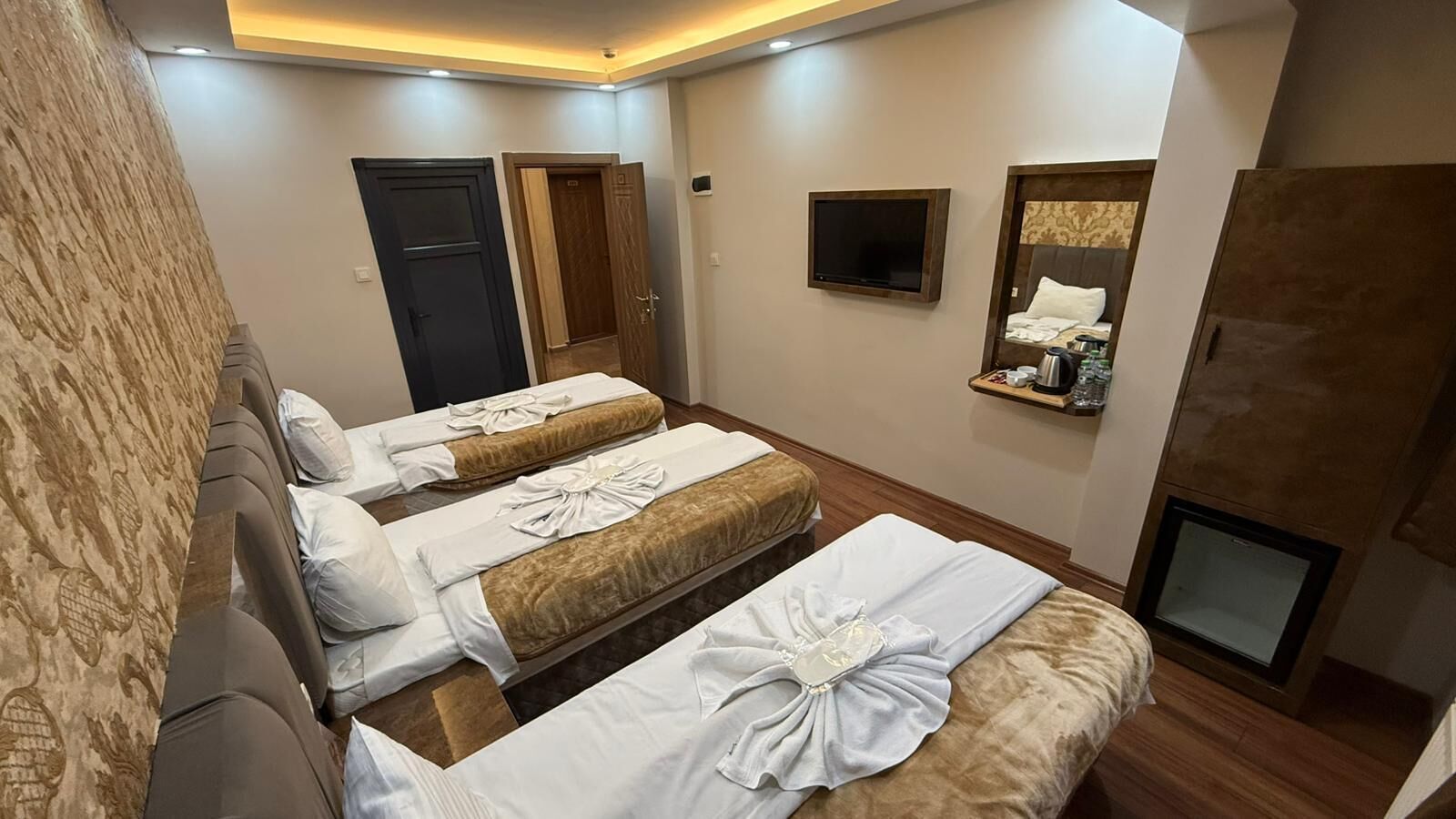 Grand Triple Room, City View | View from room