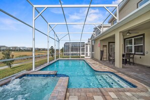 Pool - Spacious Home Near Theme Parks with Pool, Spa and Game Room! (Kissimmee)