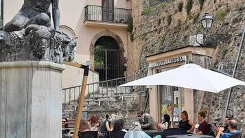 Ristorazione all'aperto