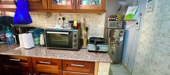 Cozy 1 Bedroom with Private full bathroom