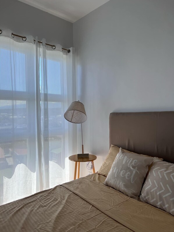 1 bedroom, WiFi, bed sheets