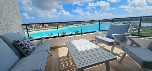 Apartment, 2 Bedrooms, Accessible, Smoking | Balcony