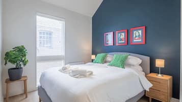 1 bedroom, desk, iron/ironing board, WiFi
