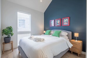 1 bedroom, desk, iron/ironing board, WiFi