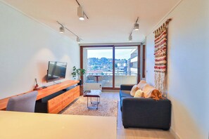 TV, stereo, offices
