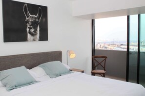 Iron/ironing board, Internet - HOM | Frente al Mall y al Mar | Equipado y Parking PNM (Antofagasta)