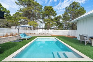 A heated pool - Blue Mountain Beach Retreat | Pet-Friendly | Private Pool | 5 Bikes (Santa Rosa Beach)