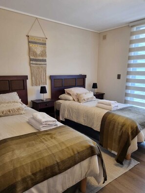 2 bedrooms, iron/ironing board, WiFi, bed sheets - HOM I Parking, WiFi, Calefacción Central, 2D2B (Puerto Varas)