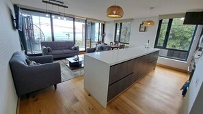 TV, offices