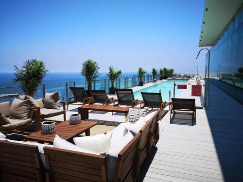 HOM | 2D2B con Terraza/Parking y vista al Mar PNM