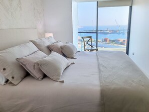 2 bedrooms, iron/ironing board, WiFi, bed sheets - HOM | 2D2B con Terraza/Parking y vista al Mar PNM (Antofagasta)