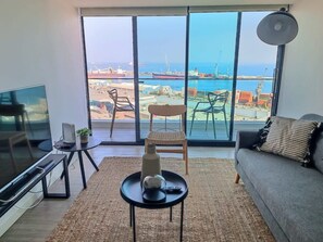 TV, offices - HOM | 2D2B con Terraza/Parking y vista al Mar PNM (Antofagasta)