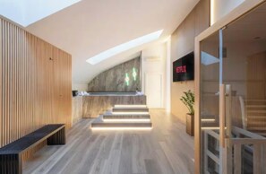 Spa - Experience Unparalleled Luxury in This Prestigious Apartment (Milano)