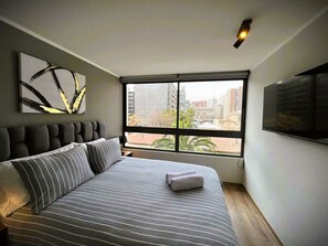 1 chambre, fer et planche à repasser, Wi-Fi, draps fournis