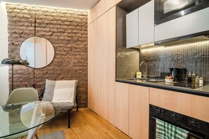 Fridge, microwave, oven, stovetop - HOM I Wifi con Calefacción-Museos-Lastarria (Santiago)