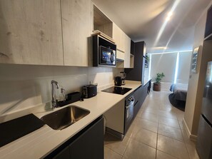 Fridge, microwave, oven, stovetop