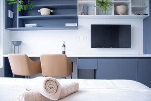 1 室のベッドルーム、デスク、アイロン / アイロン台、WiFi