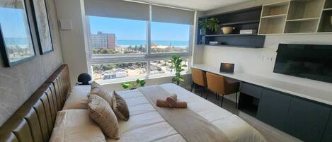 1 bedroom, desk, iron/ironing board, WiFi