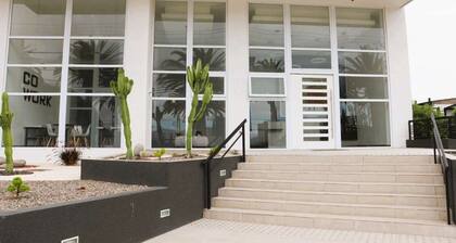 HOM | Vista Mar Cowork Parking Wifi Faro Serena
