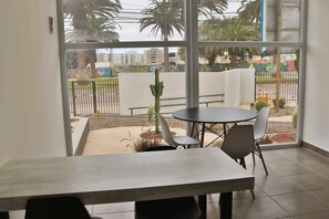 Dining - HOM l Wifi CoWork Parking Piscina Serena Faro Mar (La Serena)