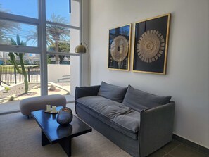 TV, offices